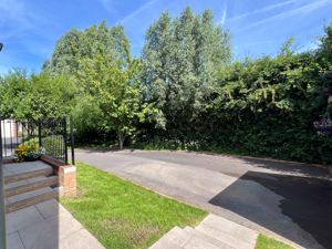 Photo 4- click for photo gallery